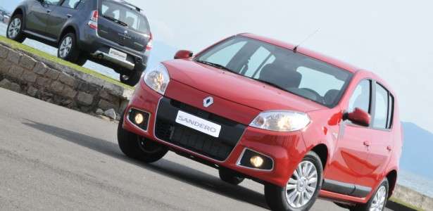 Renault Sandero 2012 é lançado com alterações na frente e dianteira