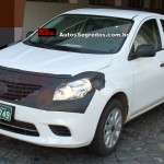 Flagra do Nissan Sunny em testes no Brasil