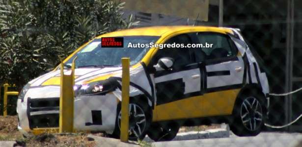 Flagra do Fiat Palio Sporting