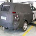 Flagra da minivan PM7 em testes no Brasil