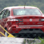 Flagra da nova geração do Fiat Siena sem camuflagem