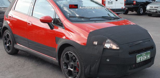 Flagra do Fiat Punto T-Jet 2013