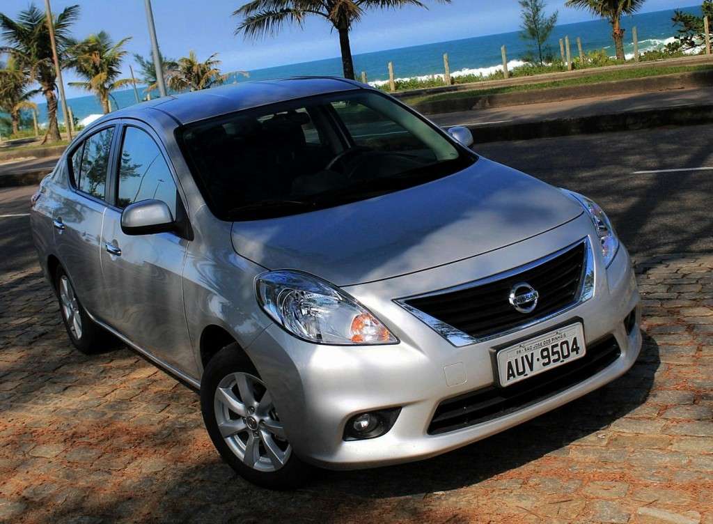 primeiro carro versa