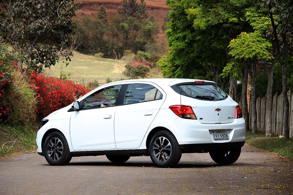 Onix 2015 primeiro carro