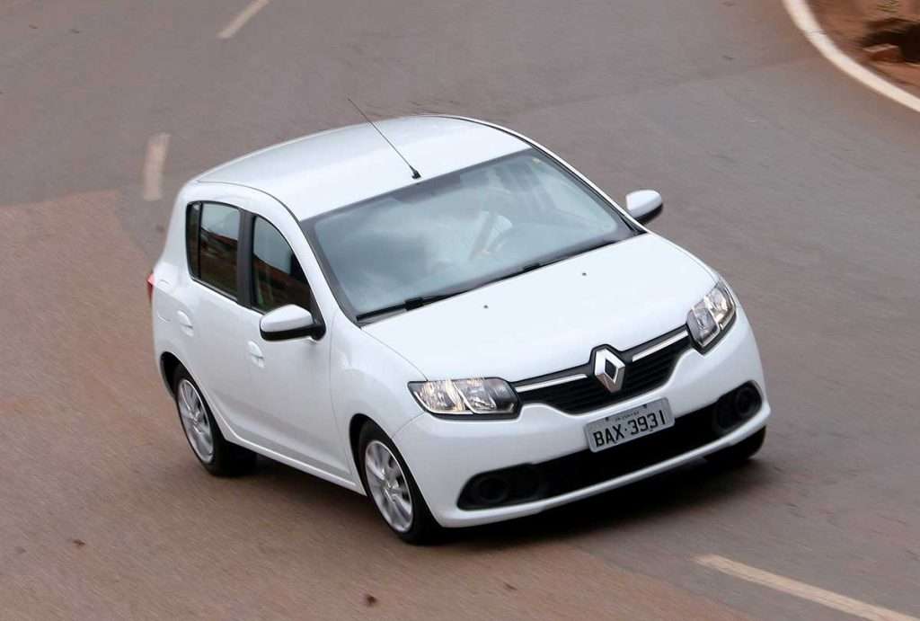 primeiro carro sandero