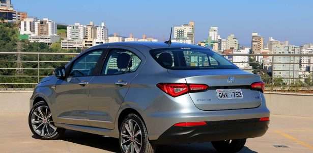 Fiat Cronos Precision 1.8 AT6
