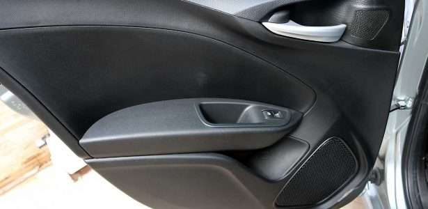 Fiat Cronos Precision 1.8 AT6