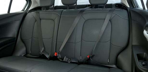 Fiat Cronos Precision 1.8 AT6