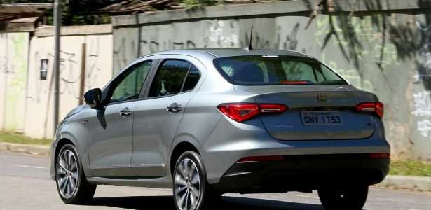 Fiat Cronos Precision 1.8 AT6
