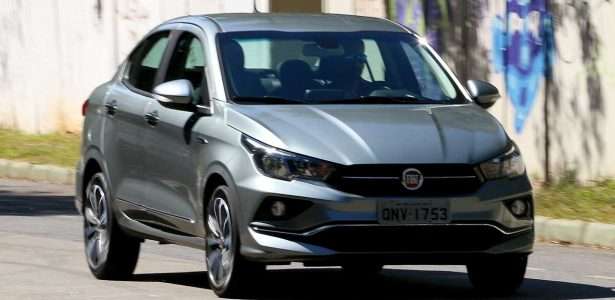 Fiat Cronos Precision 1.8 AT6