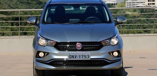 Fiat Cronos Precision 1.8 AT6