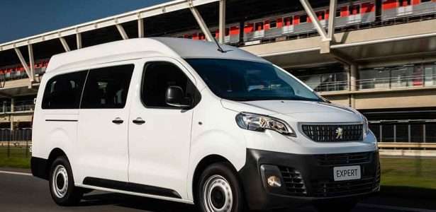 Peugeot Expert Minibus