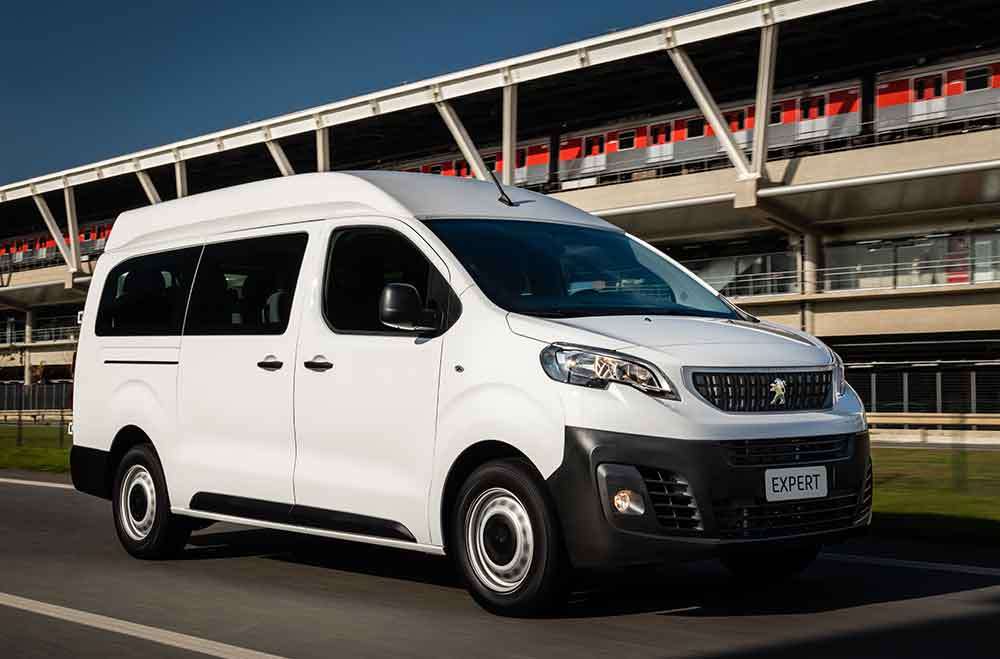 Peugeot Expert Minibus