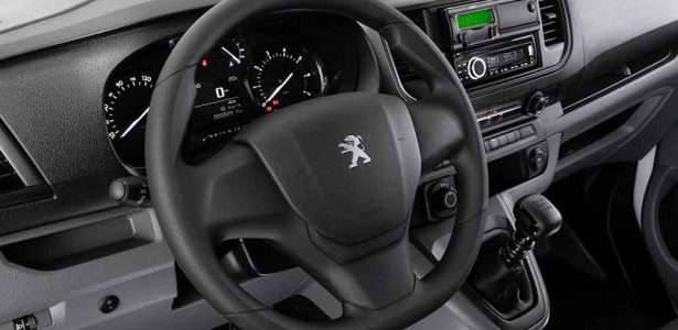Peugeot Expert Minibus