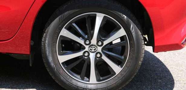 Yaris XLS