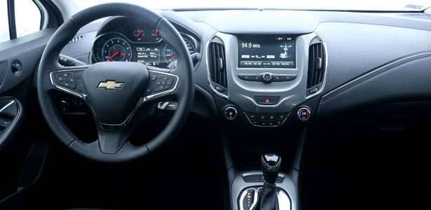 Cruze Black Bow Tie