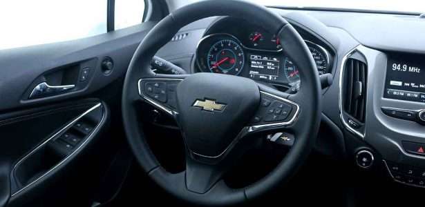 Cruze Black Bow Tie