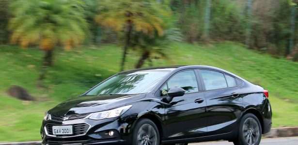 Cruze Black Bow Tie