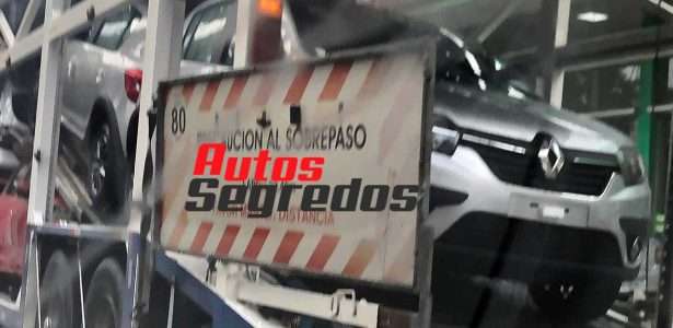 Sandero Intense CVT
