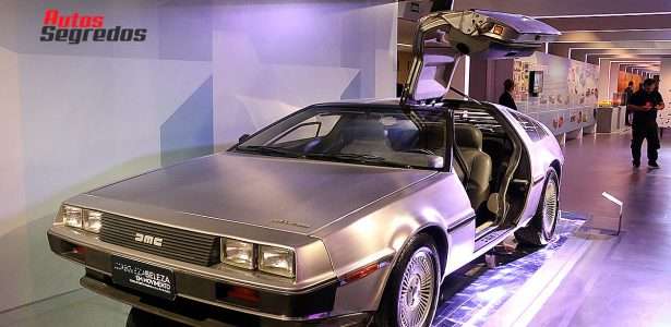 Delorean DMC-12 (1982)