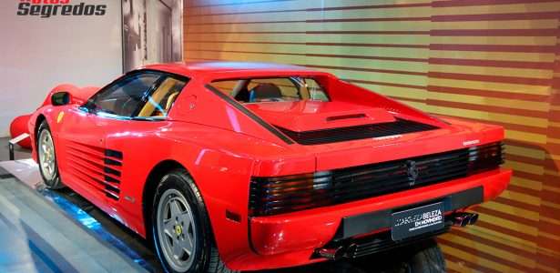 Ferrari Testarossa (1988)