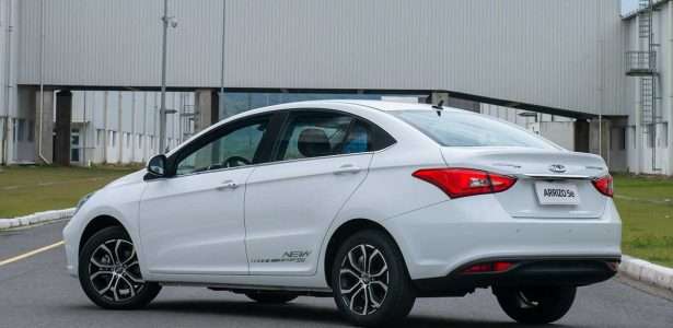 CAOA Chery Arrizo 5e