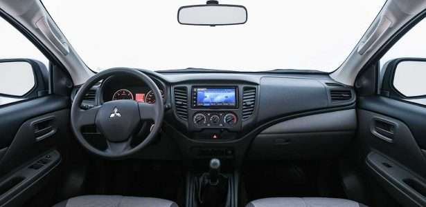 L200 Triton Sport Oudoor