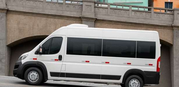 Peugeot Boxer Minibus