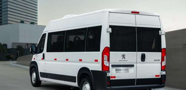 Peugeot Boxer Minibus
