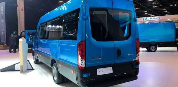 IVECO Daily van passageiro