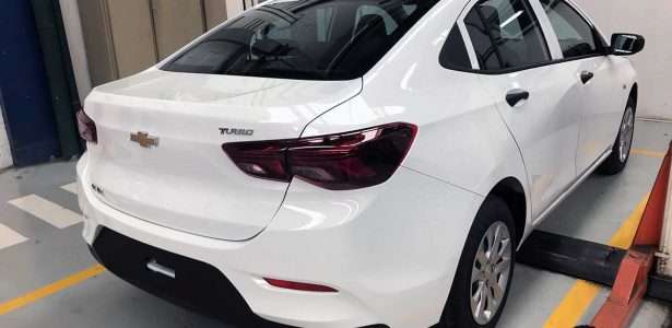 Chevrolet Onix Plus Turbo 2020