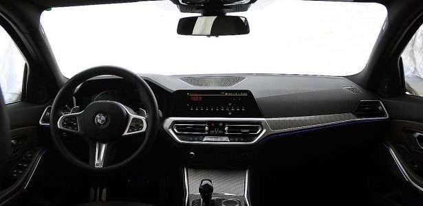 BMW 330i