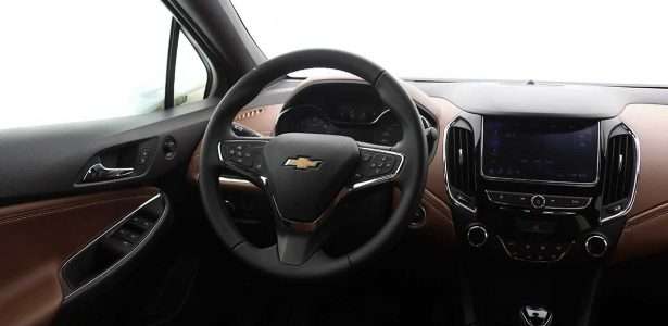 Cruze Sport6
