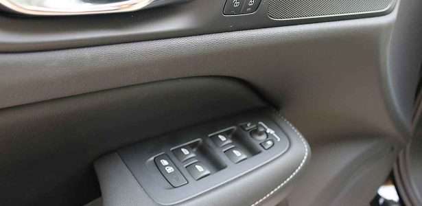 Volvo S60 T5