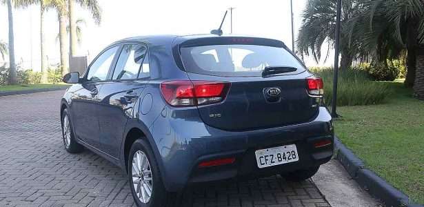 Kia Rio EX