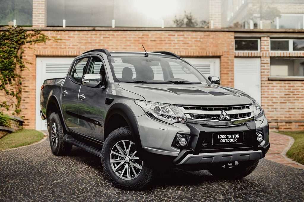 Mitsubishi L200 Triton Outdoor