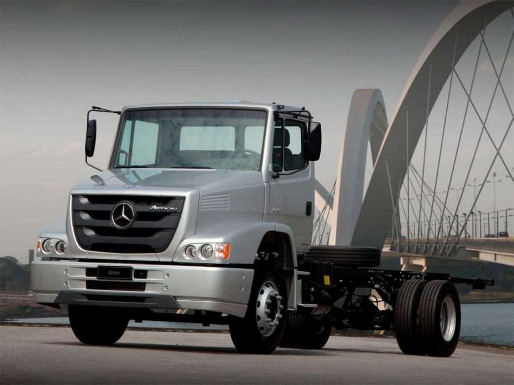 Mercedes-Benz Atron 1319