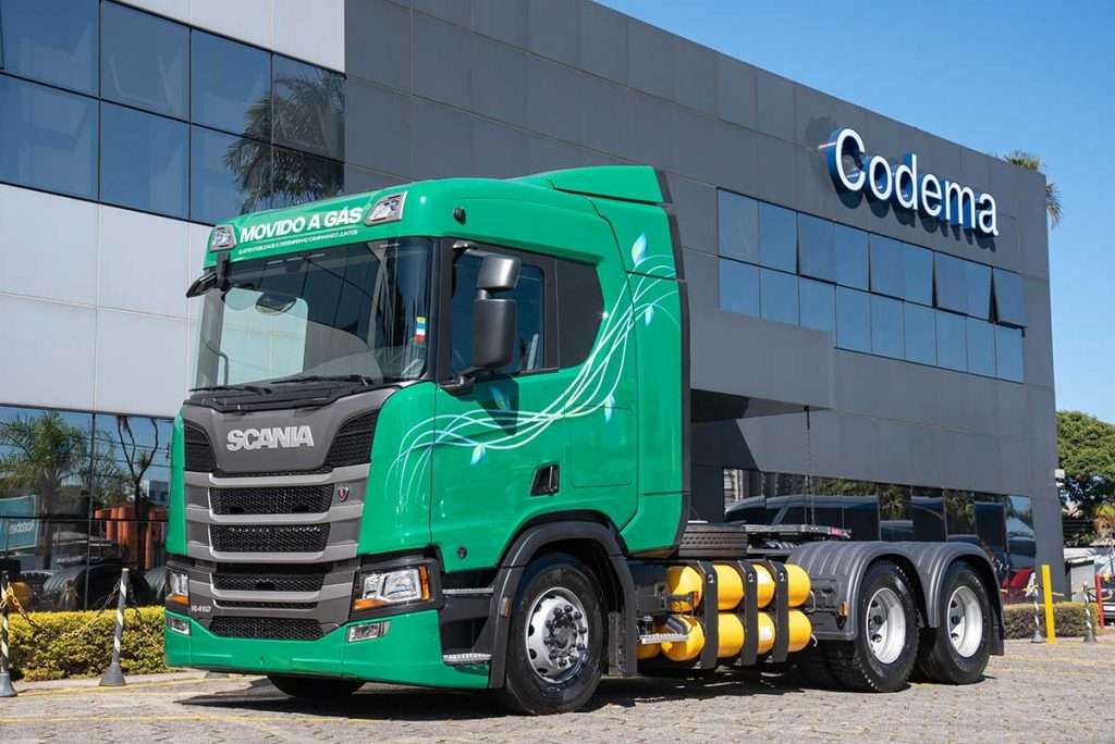 Scania R410 6x2 GNV