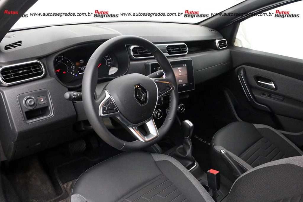 Interior Duster 1.6 CVT