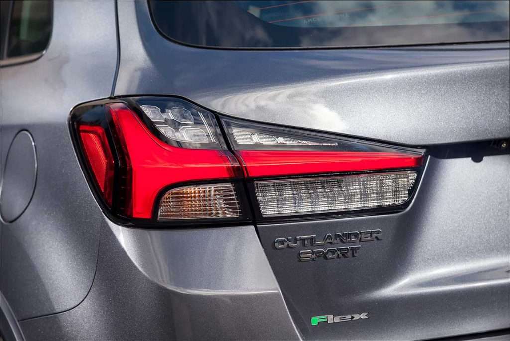Mitsubishi Outlander Sport 2021