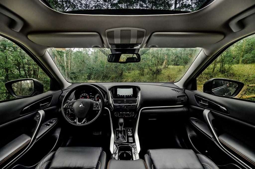 Mitsubishi Eclipse Cross Outdoor