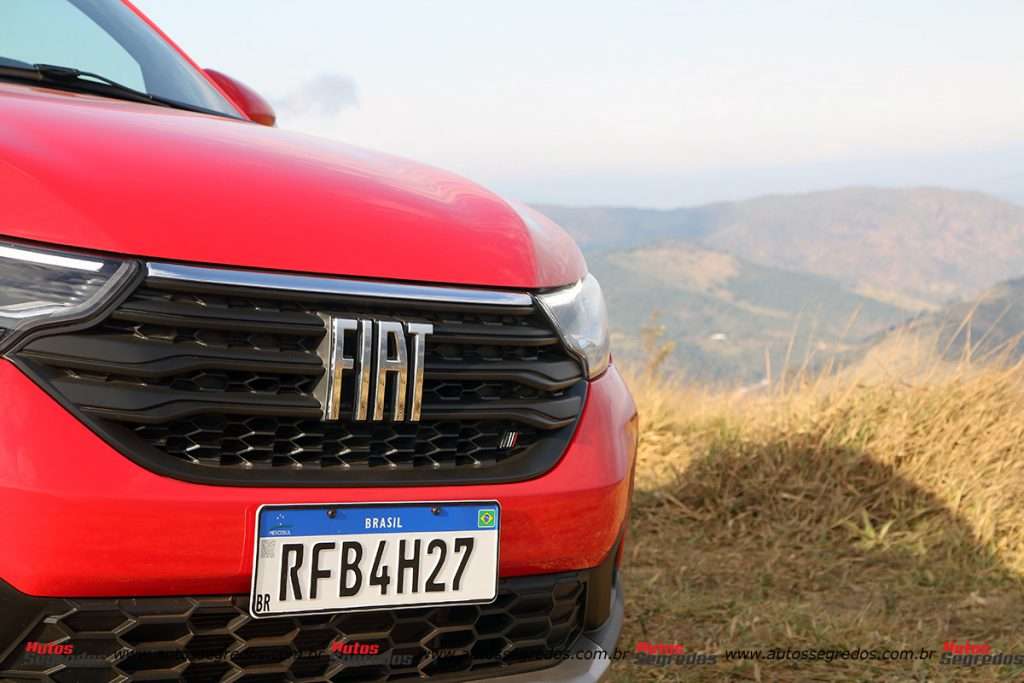 Farol Fiat Strada Volcano