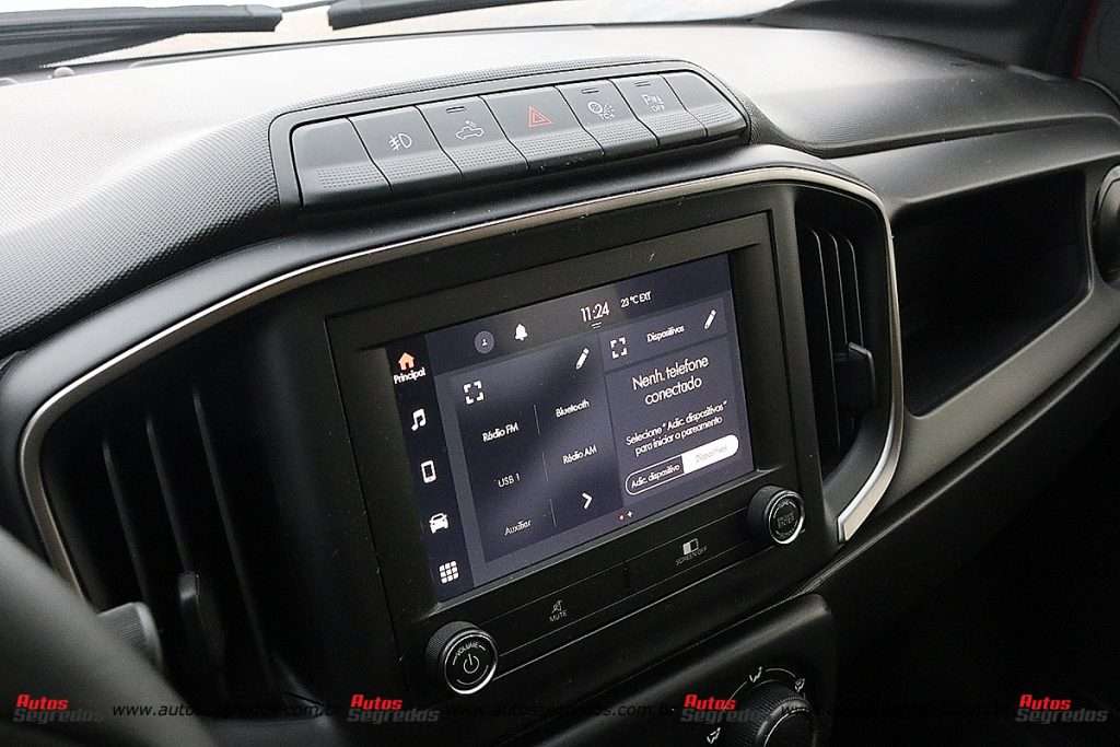 Nova central multimídia Fiat Strada