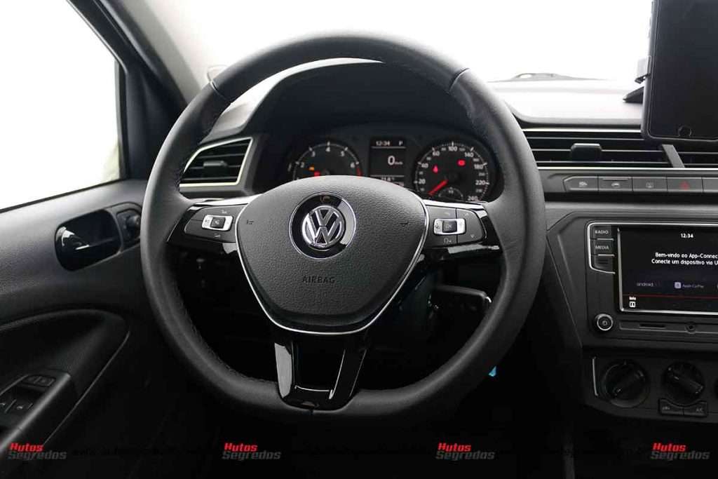 Volante VW Voyage 2021
