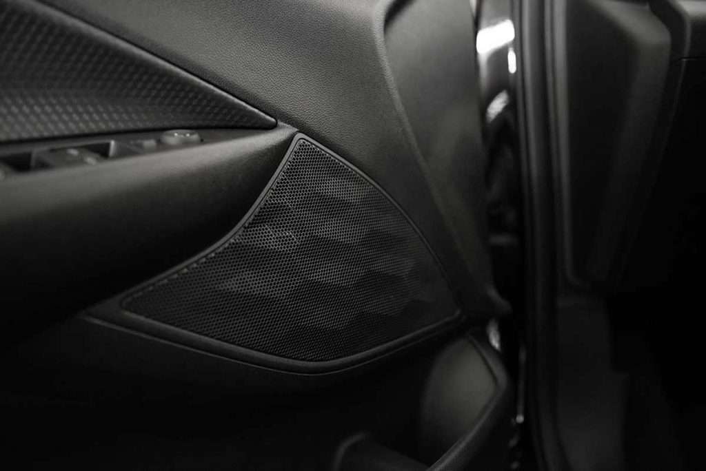 Chevrolet Onix Plus Midnight