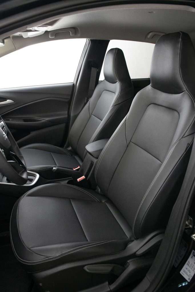 Onix Plus Midnight 2021