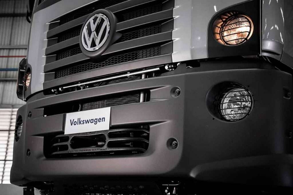 Volkswagen Constellation 33.460 6x4