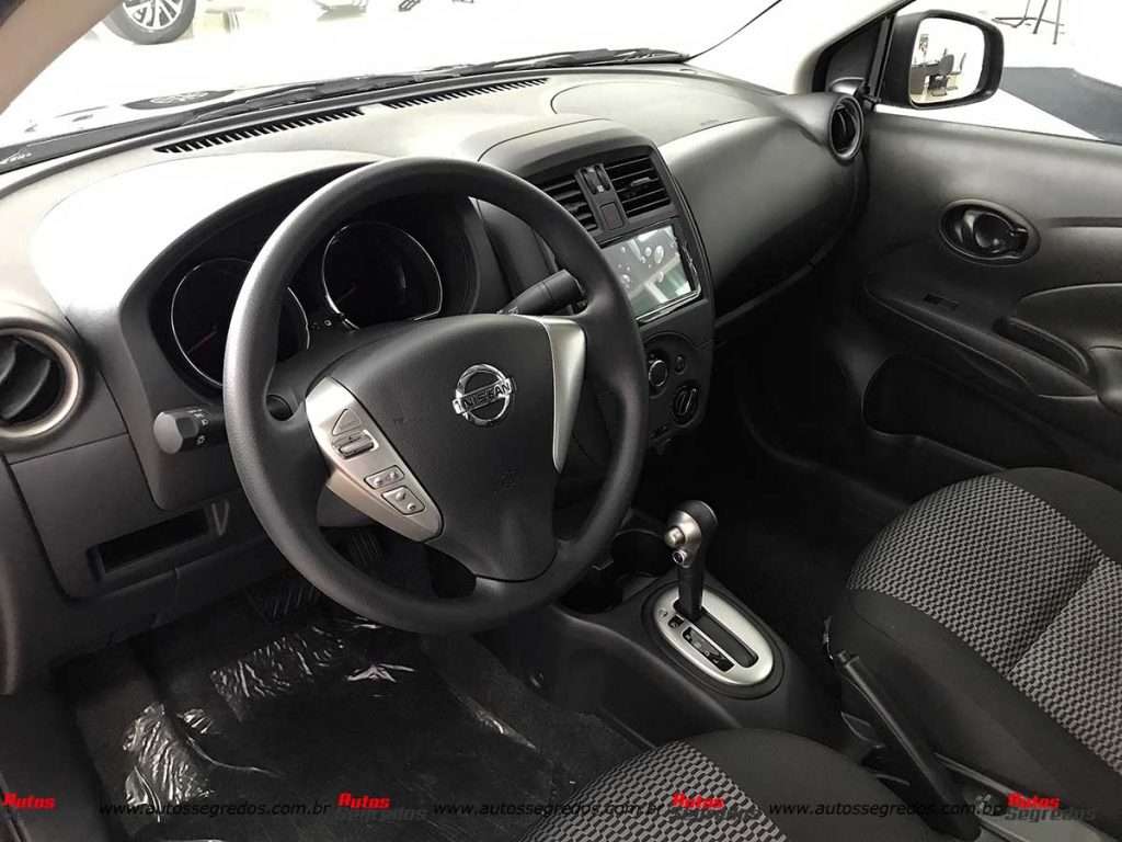Painel Nissan V-Drive Special Edition