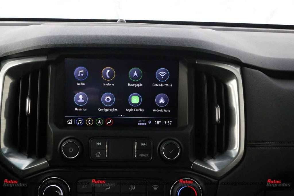 Multimídia S10 High Country 2021