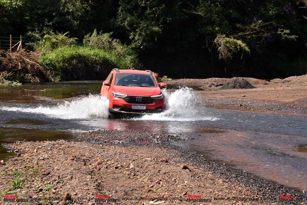 Pelas trilhas da Estrada Real de nova Strada